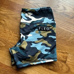 Fleo shorts